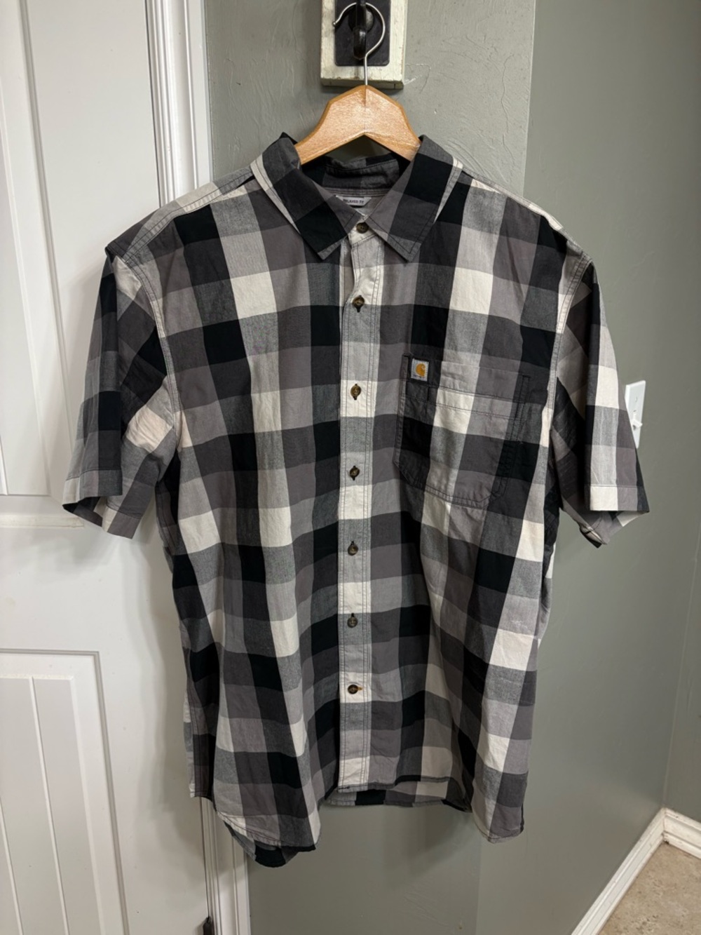 Carhartt Men’s Short Sleeve Plaid Button-Up Shirt - Black & Gray